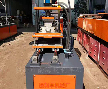 上海C型钢成型设备