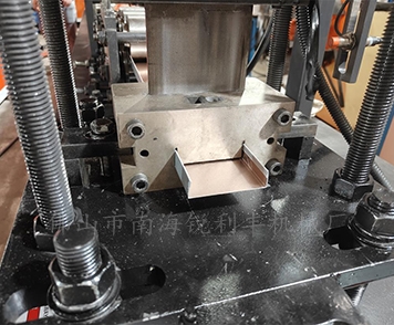 浙江灭蚊灯边框设备